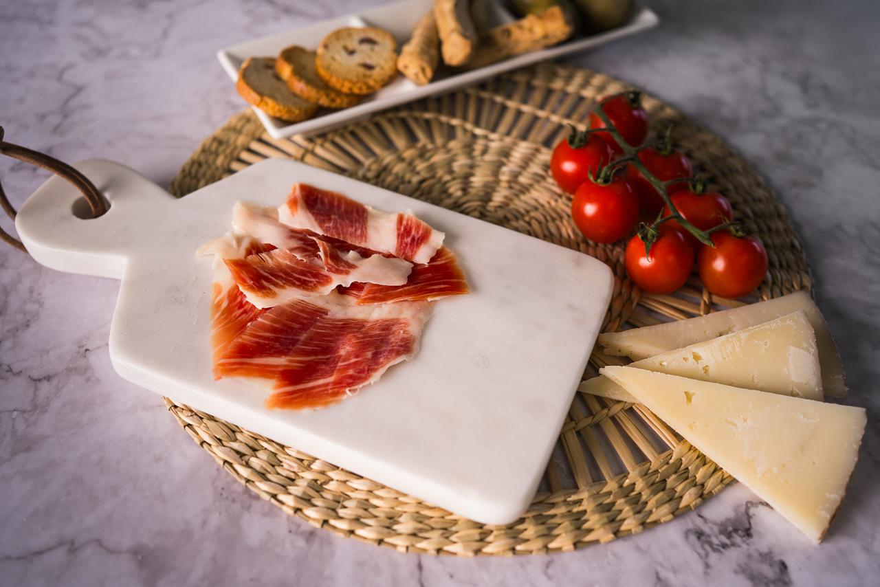 ¿Se puede comer jamón ibérico en verano?